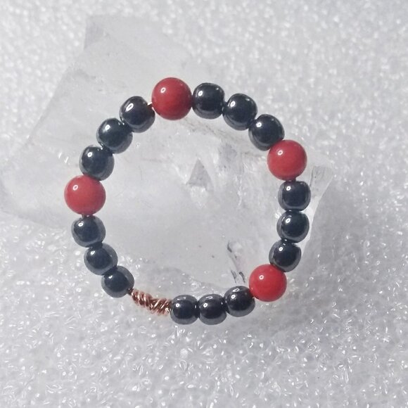Tranquility! Red Coral & Gray Hematite Beads! S7 Beaded Gemstone Midi Stack Ring - Picture 2 of 7